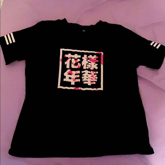 BTS V shirt !! - Picture 1 of 2